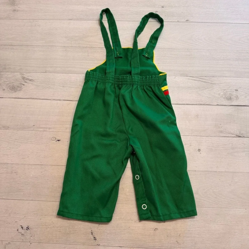 Vintage baby green overalls with duck‎